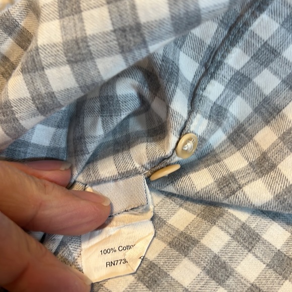 J. Crew mens gray plaid long sleeve shirt. Large - Picture 9 of 9